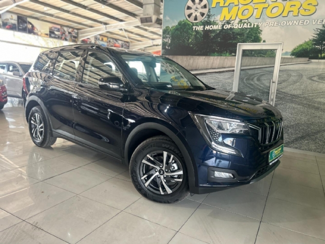 2025 Mahindra XUV700 2.0 AX5 Auto
