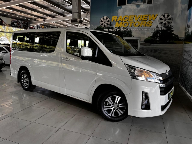 2023 Toyota Quantum 2.8 GL 11 Seat