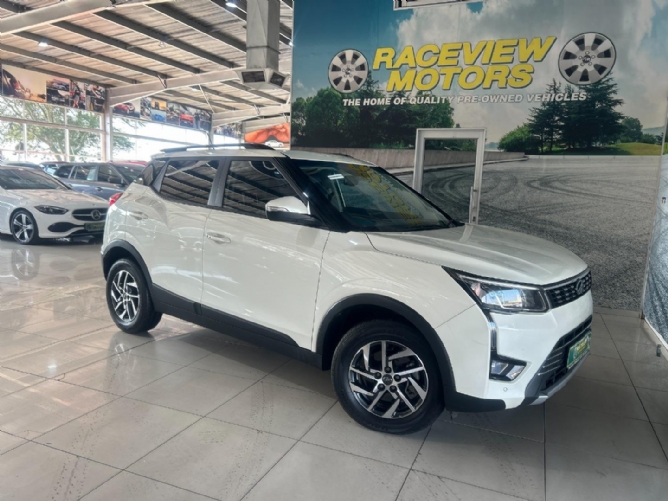 2023 Mahindra XUV300 W8 Diesel